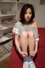 Yumi Sugimoto - Legsworld Teen Mouthful